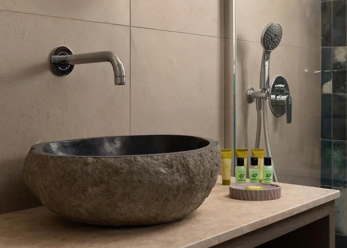 Kivotos Black Horse * Pefki