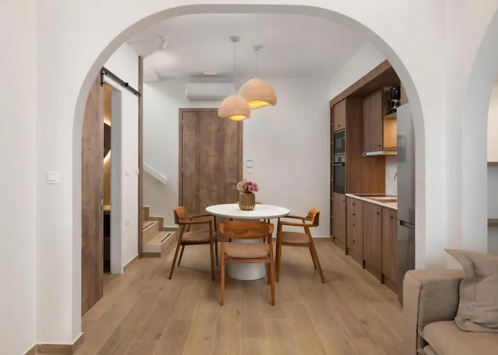 Villa Kivotos Black Horse Pefki